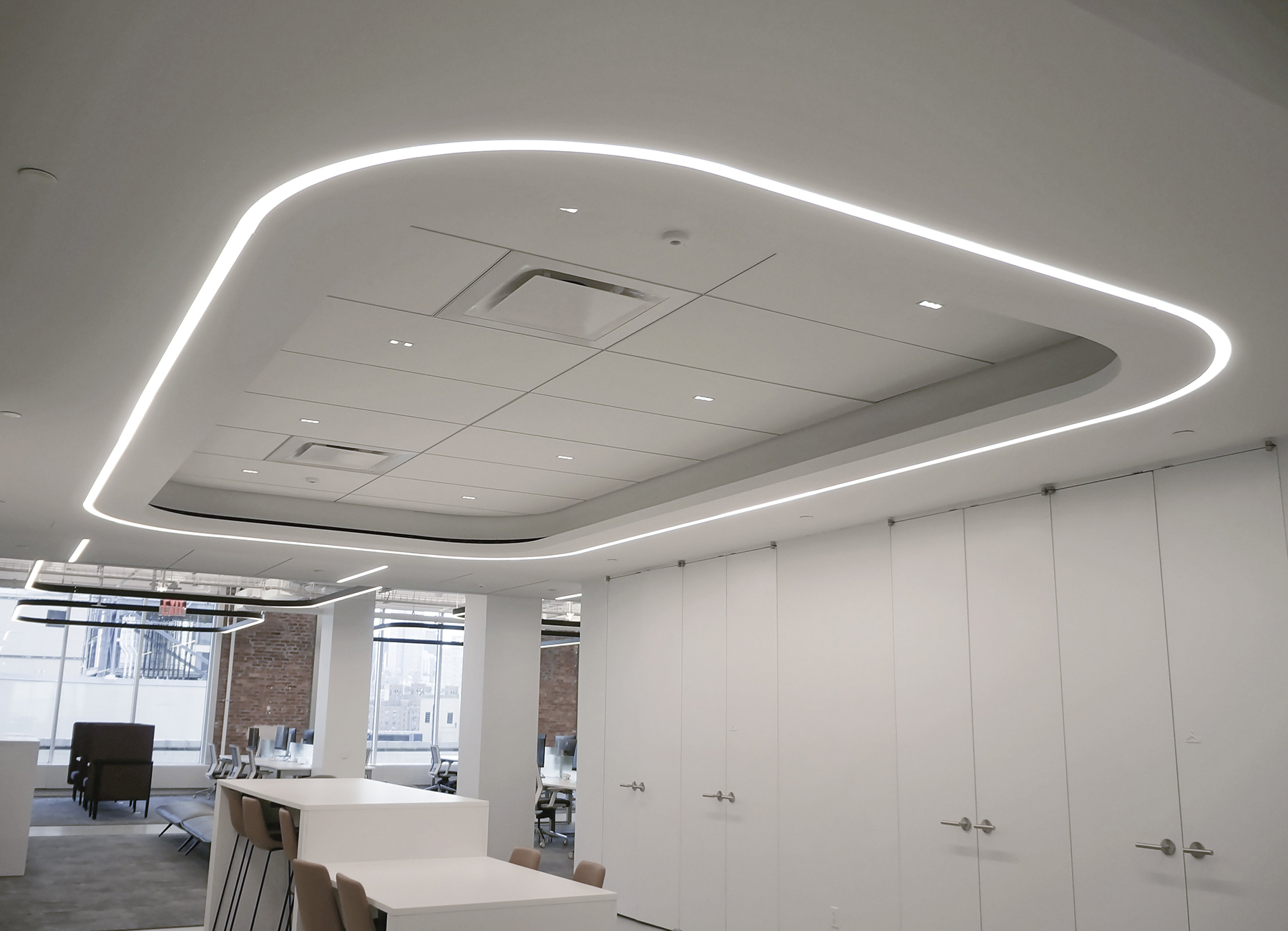 curved recessed surface linear lighting